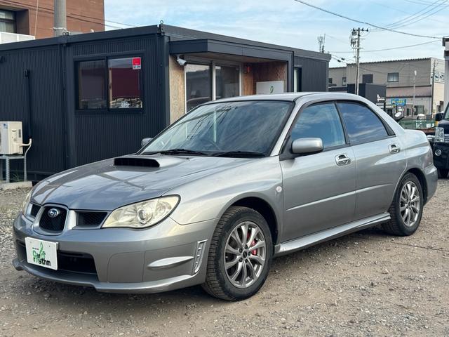 インプレッサ ＷＲＸ　４ＷＤ　キーレスエントリー　ナビ　ＥＴＣ　マニュアルモード付ＡＴ　電動格納ミラー　オートエアコン（5枚目）