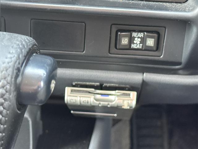 ランドクルーザー８０ ＶＸリミテッド　４ＷＤ　ドライブレコーダー　ＥＴＣ　バックカメラ　ディーゼルターボ　ナビ　ヘッドライトウォッシャー　電動サンルーフ　シートヒーター　ＡＴ　ミュージックプレイヤー接続可　ＢＴオーディオ　Ｄターボ（16枚目）