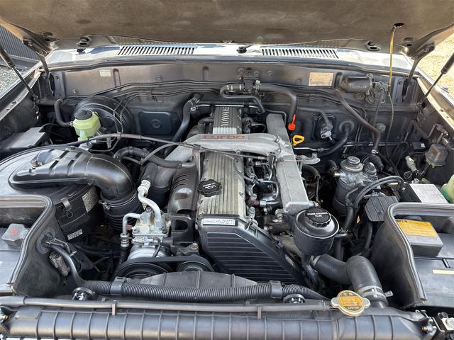 ランドクルーザー８０ ＶＸリミテッド　４ＷＤ　ドライブレコーダー　ＥＴＣ　バックカメラ　ディーゼルターボ　ナビ　ヘッドライトウォッシャー　電動サンルーフ　シートヒーター　ＡＴ　ミュージックプレイヤー接続可　ＢＴオーディオ　Ｄターボ（26枚目）
