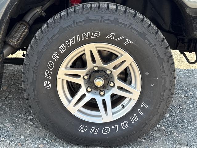 ランドクルーザー８０ ＶＸリミテッド　４ＷＤ　ドライブレコーダー　ＥＴＣ　バックカメラ　ディーゼルターボ　ナビ　ヘッドライトウォッシャー　電動サンルーフ　シートヒーター　ＡＴ　ミュージックプレイヤー接続可　ＢＴオーディオ　Ｄターボ（27枚目）