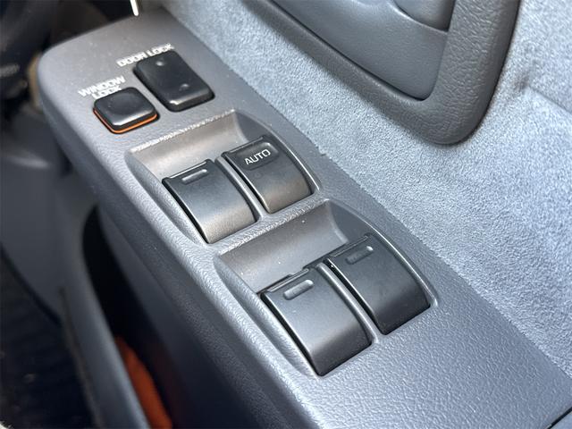 ランドクルーザー８０ ＶＸリミテッド　４ＷＤ　ドライブレコーダー　ＥＴＣ　バックカメラ　ディーゼルターボ　ナビ　ヘッドライトウォッシャー　電動サンルーフ　シートヒーター　ＡＴ　ミュージックプレイヤー接続可　ＢＴオーディオ　Ｄターボ（51枚目）