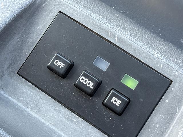 ランドクルーザー８０ ＶＸリミテッド　４ＷＤ　ドライブレコーダー　ＥＴＣ　バックカメラ　ディーゼルターボ　ナビ　ヘッドライトウォッシャー　電動サンルーフ　シートヒーター　ＡＴ　ミュージックプレイヤー接続可　ＢＴオーディオ　Ｄターボ（59枚目）