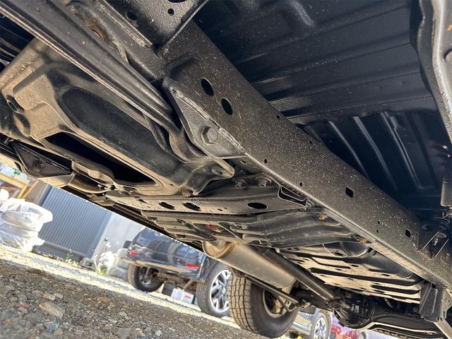 ランドクルーザー８０ ＶＸリミテッド　４ＷＤ　ドライブレコーダー　ＥＴＣ　バックカメラ　ディーゼルターボ　ナビ　ヘッドライトウォッシャー　電動サンルーフ　シートヒーター　ＡＴ　ミュージックプレイヤー接続可　ＢＴオーディオ　Ｄターボ（71枚目）
