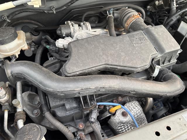 タンク カスタムＧ　Ｓ　４ＷＤ　バックカメラ　ナビ　フルセグＴＶ　両側電動スライドドア　オートクルーズコントロール　衝突被害軽減システム　アルミホイール　オートライト　ＬＥＤヘッドランプ　スマートキー　アイドリングストップ（53枚目）