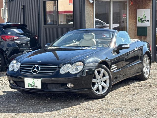 ＳＬ ＳＬ３５０　オープンカー　左ハンドル　ナビ　クリアランスソナー　オートクルーズコントロール　オートライト　ＨＩＤ　ヘッドライトウォッシャー　ＡＴ　キーレスエントリー　電動格納ミラー　シートヒーター　アルミホイール（17枚目）
