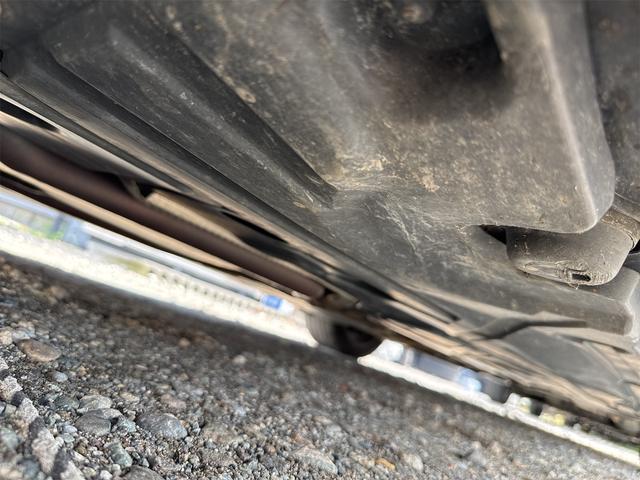 ＳＬ ＳＬ３５０　オープンカー　左ハンドル　ナビ　クリアランスソナー　オートクルーズコントロール　オートライト　ＨＩＤ　ヘッドライトウォッシャー　ＡＴ　キーレスエントリー　電動格納ミラー　シートヒーター　アルミホイール（48枚目）