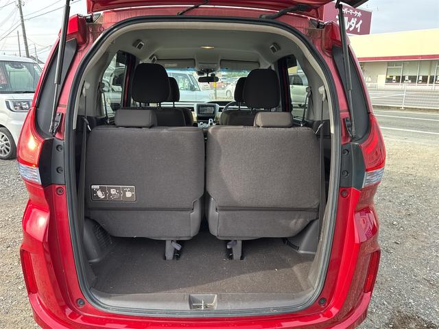 フリードハイブリッド ハイブリッド・Gホンダセンシング 4WD ドライブレコーダー ETC バックカメラ ナビ TV オートクルーズコントロール レーンアシスト 衝突被害軽減システム 両側電動スライドドア オートライト LEDヘッドランプ スマートキー(23枚目)