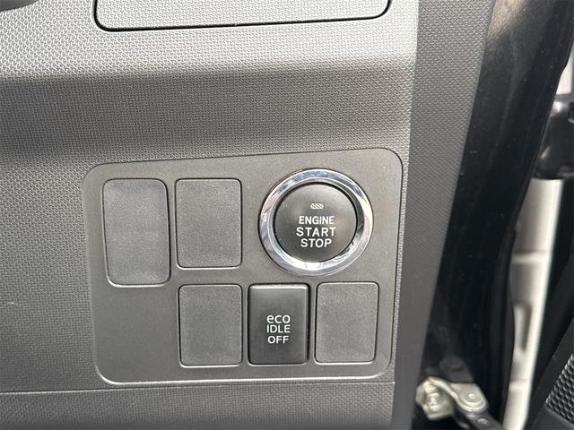 エンジン始動も楽チンです。イチイチ鍵を出す手間も無くなりますよ。