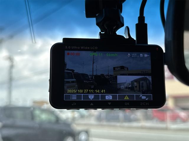 ドライブレコーダーもついています！もし事故を起こしてしまったら。そんな時に心強い味方になるのが、運転の記録を映像と音で記録するドライブレコーダーです。