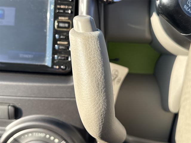 ムーヴコンテ Ｘ　４ＷＤ　ナビ　ＴＶ　スマートキー　アイドリングストップ　ベンチシート　ＣＶＴ　盗難防止システム　ＡＢＳ　ＣＤ　ＵＳＢ　アルミホイール　衝突安全ボディ　エアコン　パワーステアリング　パワーウィンドウ（13枚目）