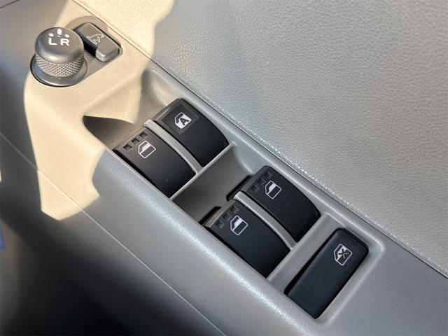 ムーヴコンテ Ｘ　４ＷＤ　ナビ　ＴＶ　スマートキー　アイドリングストップ　ベンチシート　ＣＶＴ　盗難防止システム　ＡＢＳ　ＣＤ　ＵＳＢ　アルミホイール　衝突安全ボディ　エアコン　パワーステアリング　パワーウィンドウ（19枚目）