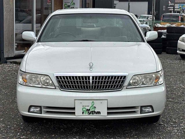 ローレル メダリスト　セレンシア　ＮＡＶＩエディション　フルノーマル車　タイミングベルト交換渡　オートライト　キーレスエントリー　電動格納ミラー　パワーシート　ＣＤ　ミュージックプレイヤー接続可　衝突安全ボディ　ＡＢＳ　エアコン　パワーステアリング（17枚目）