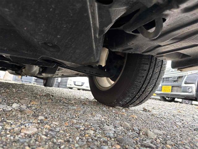 ローレル メダリスト　セレンシア　ＮＡＶＩエディション　フルノーマル車　タイミングベルト交換渡　オートライト　キーレスエントリー　電動格納ミラー　パワーシート　ＣＤ　ミュージックプレイヤー接続可　衝突安全ボディ　ＡＢＳ　エアコン　パワーステアリング（51枚目）