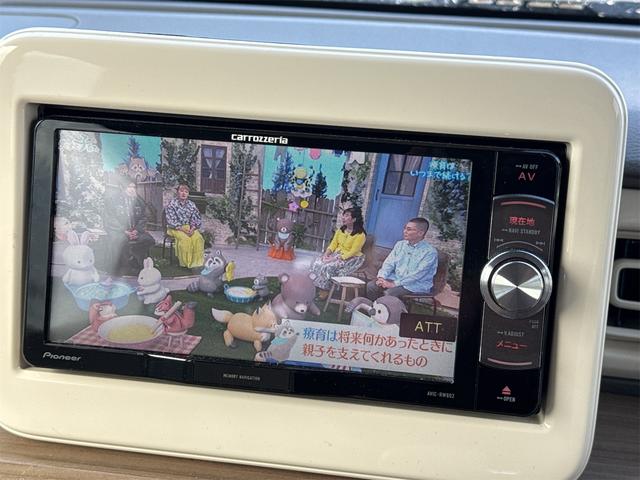 アルトラパン Ｘ　４ＷＤ　ＥＴＣ　全周囲カメラ　ナビ　ＴＶ　衝突被害軽減システム　オートライト　ＨＩＤ　スマートキー　アイドリングストップ　電動格納ミラー　シートヒーター　ベンチシート　ＣＶＴ　盗難防止システム　ＡＢＳ（9枚目）