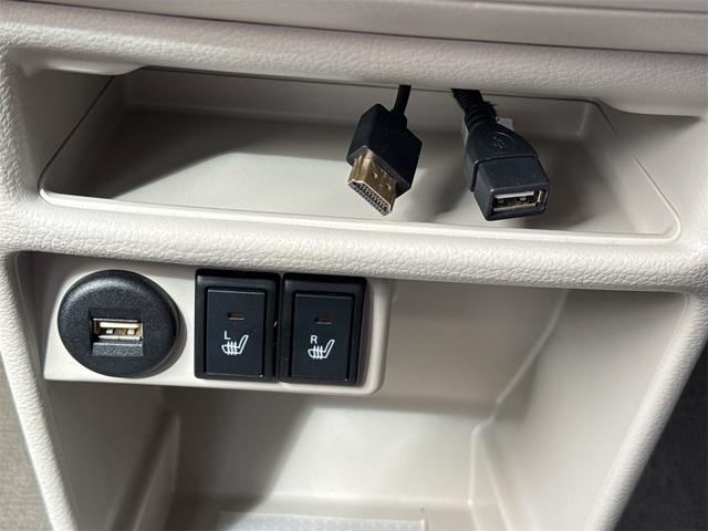 アルトラパン Ｘ　４ＷＤ　ＥＴＣ　全周囲カメラ　ナビ　ＴＶ　衝突被害軽減システム　オートライト　ＨＩＤ　スマートキー　アイドリングストップ　電動格納ミラー　シートヒーター　ベンチシート　ＣＶＴ　盗難防止システム　ＡＢＳ（14枚目）