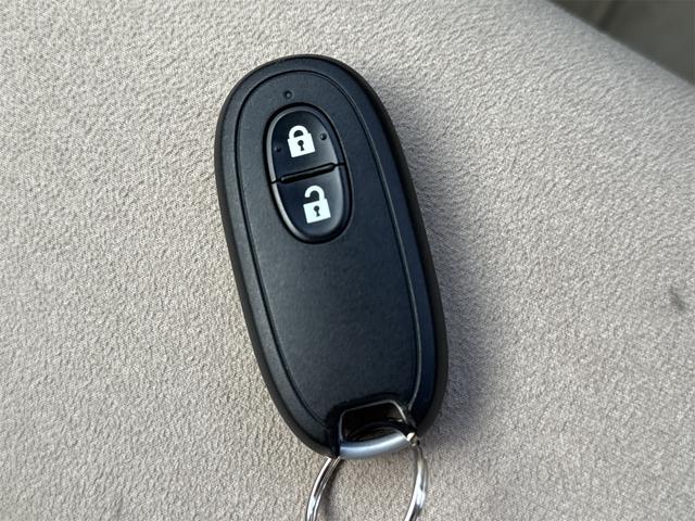 アルトラパン Ｘ　４ＷＤ　ＥＴＣ　全周囲カメラ　ナビ　ＴＶ　衝突被害軽減システム　オートライト　ＨＩＤ　スマートキー　アイドリングストップ　電動格納ミラー　シートヒーター　ベンチシート　ＣＶＴ　盗難防止システム　ＡＢＳ（17枚目）