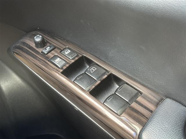 パワーウィンドウ付き☆運転席で全部の窓を開閉することが可能！！快適にドライブをお楽しみいただけます☆