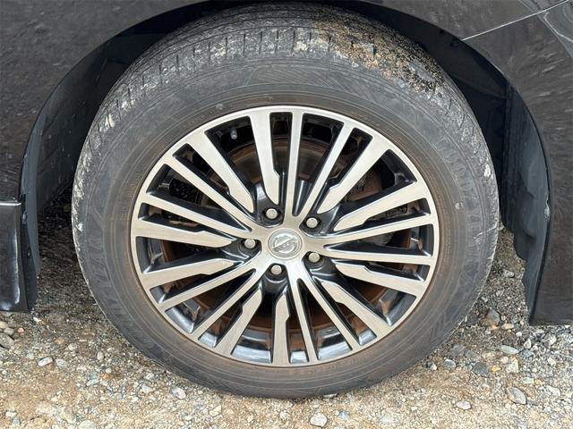 この度は当店のお車をご覧になっていただき、誠にありがとうございます。ぜひじっくりとご検討下さい。気軽にお問合せ・お見積りお待ちしております。