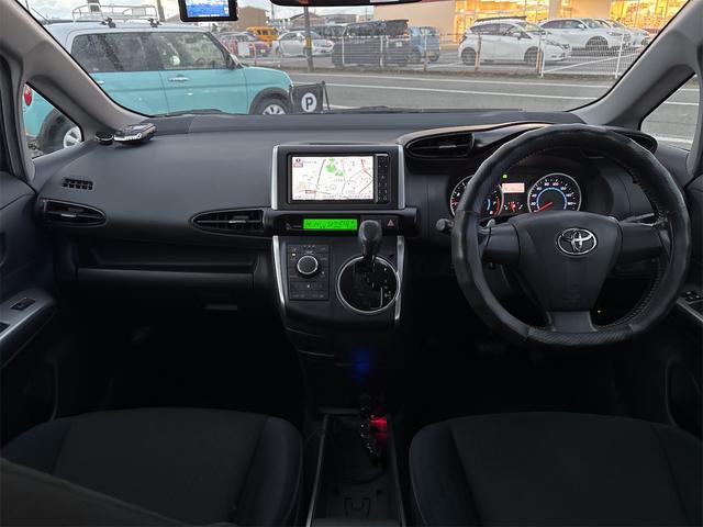 ウィッシュ １．８Ｓ　４ＷＤ　ドライブレコーダー　ＥＴＣ　バックカメラ　ナビ　ＴＶ　オートライト　ＨＩＤ　スマートキー　電動格納ミラー　３列シート　ＣＶＴ　アルミホイール　ＣＤ　ＤＶＤ再生　ミュージックプレイヤー接続可（2枚目）