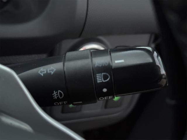 ウィッシュ １．８Ｓ　４ＷＤ　ドライブレコーダー　ＥＴＣ　バックカメラ　ナビ　ＴＶ　オートライト　ＨＩＤ　スマートキー　電動格納ミラー　３列シート　ＣＶＴ　アルミホイール　ＣＤ　ＤＶＤ再生　ミュージックプレイヤー接続可（9枚目）