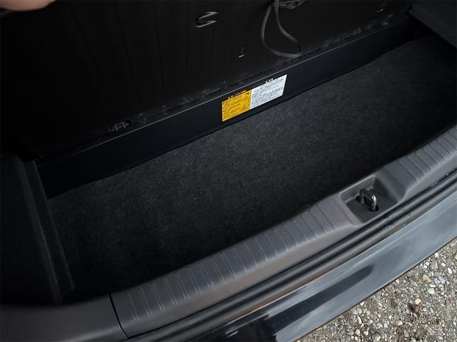 ウィッシュ １．８Ｓ　４ＷＤ　ドライブレコーダー　ＥＴＣ　バックカメラ　ナビ　ＴＶ　オートライト　ＨＩＤ　スマートキー　電動格納ミラー　３列シート　ＣＶＴ　アルミホイール　ＣＤ　ＤＶＤ再生　ミュージックプレイヤー接続可（27枚目）