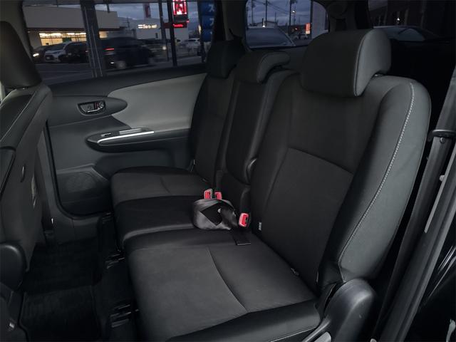 ウィッシュ １．８Ｓ　４ＷＤ　ドライブレコーダー　ＥＴＣ　バックカメラ　ナビ　ＴＶ　オートライト　ＨＩＤ　スマートキー　電動格納ミラー　３列シート　ＣＶＴ　アルミホイール　ＣＤ　ＤＶＤ再生　ミュージックプレイヤー接続可（29枚目）