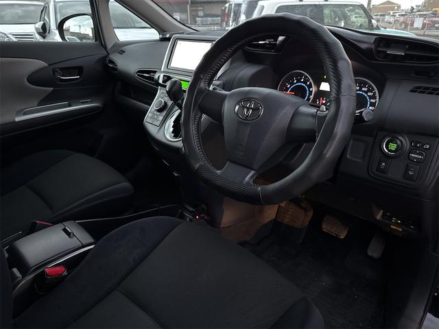 ウィッシュ １．８Ｓ　４ＷＤ　ドライブレコーダー　ＥＴＣ　バックカメラ　ナビ　ＴＶ　オートライト　ＨＩＤ　スマートキー　電動格納ミラー　３列シート　ＣＶＴ　アルミホイール　ＣＤ　ＤＶＤ再生　ミュージックプレイヤー接続可（42枚目）