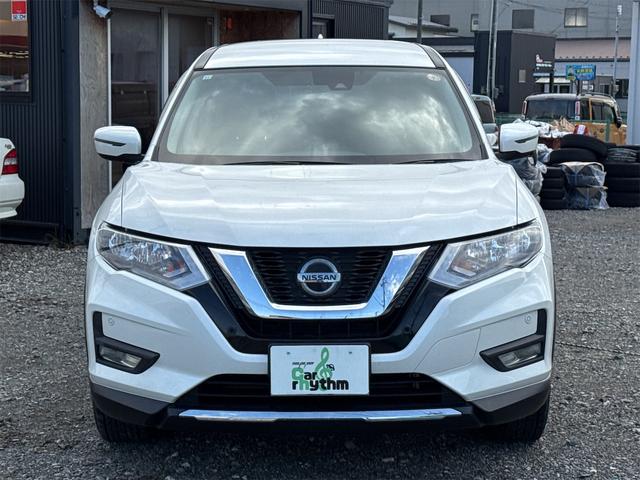 エクストレイル ２０Ｓ　Ｖセレクション　４ＷＤ　バックカメラ　クリアランスソナー　衝突被害軽減システム　ナビ　ＴＶ　オートライト　アルミホイール　スマートキー　アイドリングストップ　電動格納ミラー　シートヒーター　ＣＶＴ　盗難防止システム（17枚目）