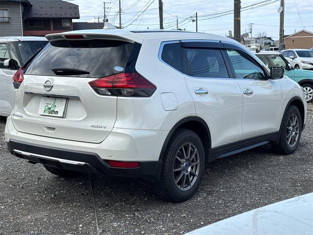 エクストレイル ２０Ｓ　Ｖセレクション　４ＷＤ　バックカメラ　クリアランスソナー　衝突被害軽減システム　ナビ　ＴＶ　オートライト　アルミホイール　スマートキー　アイドリングストップ　電動格納ミラー　シートヒーター　ＣＶＴ　盗難防止システム（19枚目）