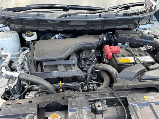 エクストレイル ２０Ｓ　Ｖセレクション　４ＷＤ　バックカメラ　クリアランスソナー　衝突被害軽減システム　ナビ　ＴＶ　オートライト　アルミホイール　スマートキー　アイドリングストップ　電動格納ミラー　シートヒーター　ＣＶＴ　盗難防止システム（24枚目）