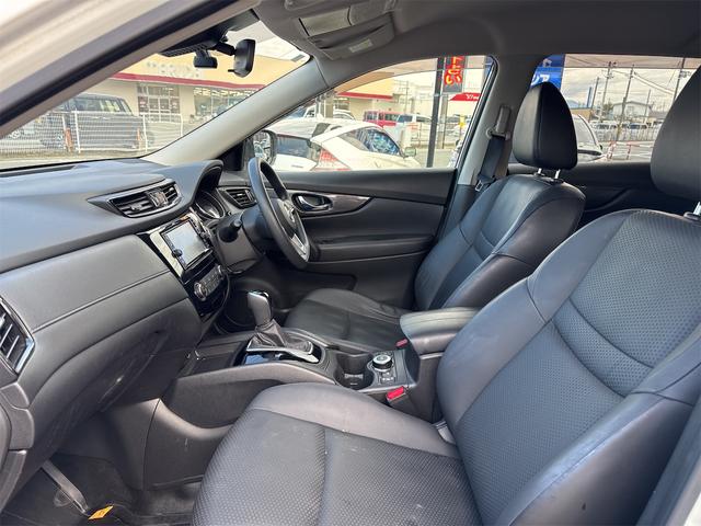 エクストレイル ２０Ｓ　Ｖセレクション　４ＷＤ　バックカメラ　クリアランスソナー　衝突被害軽減システム　ナビ　ＴＶ　オートライト　アルミホイール　スマートキー　アイドリングストップ　電動格納ミラー　シートヒーター　ＣＶＴ　盗難防止システム（32枚目）