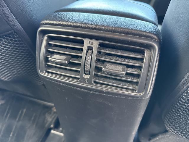 エクストレイル ２０Ｓ　Ｖセレクション　４ＷＤ　バックカメラ　クリアランスソナー　衝突被害軽減システム　ナビ　ＴＶ　オートライト　アルミホイール　スマートキー　アイドリングストップ　電動格納ミラー　シートヒーター　ＣＶＴ　盗難防止システム（38枚目）