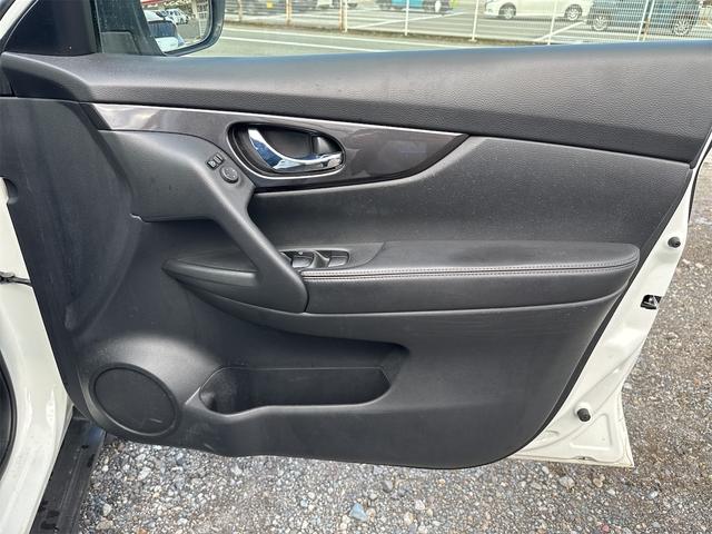 エクストレイル ２０Ｓ　Ｖセレクション　４ＷＤ　バックカメラ　クリアランスソナー　衝突被害軽減システム　ナビ　ＴＶ　オートライト　アルミホイール　スマートキー　アイドリングストップ　電動格納ミラー　シートヒーター　ＣＶＴ　盗難防止システム（43枚目）