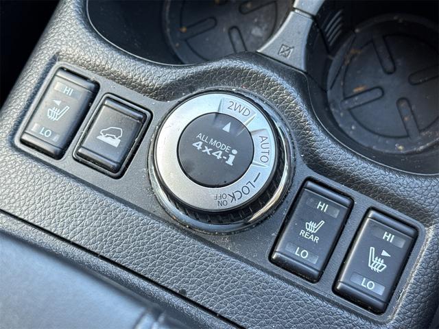 エクストレイル ２０Ｓ　Ｖセレクション　４ＷＤ　バックカメラ　クリアランスソナー　衝突被害軽減システム　ナビ　ＴＶ　オートライト　アルミホイール　スマートキー　アイドリングストップ　電動格納ミラー　シートヒーター　ＣＶＴ　盗難防止システム（53枚目）