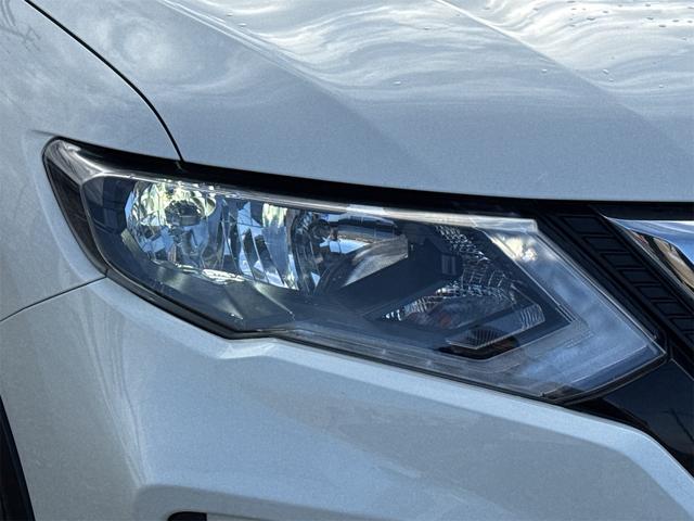 エクストレイル ２０Ｓ　Ｖセレクション　４ＷＤ　バックカメラ　クリアランスソナー　衝突被害軽減システム　ナビ　ＴＶ　オートライト　アルミホイール　スマートキー　アイドリングストップ　電動格納ミラー　シートヒーター　ＣＶＴ　盗難防止システム（58枚目）