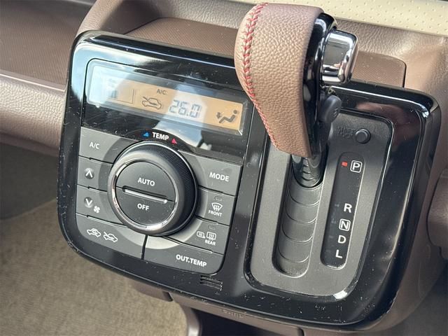 モコ ドルチェＸ　ＦＯＵＲ　４ＷＤ　バックカメラ　ナビ　ＴＶ　オートライト　ＨＩＤ　スマートキー　アイドリングストップ　電動格納ミラー　シートヒーター　ベンチシート　ＣＶＴ　盗難防止システム　ＡＢＳ　ＣＤ　ＵＳＢ　アルミホイール（10枚目）