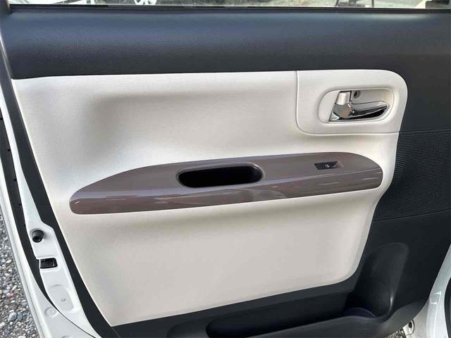 ムーヴキャンバス Gメイクアップリミテッド SAIII 4WD バックカメラ 両側電動スライドドア ナビ TV クリアランスソナー 衝突被害軽減システム オートマチックハイビーム オートライト スマートキー アイドリングストップ 電動格納ミラー(37枚目)