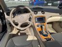 ＳＬ ＳＬ３５０　オープンカー　左ハンドル　ナビ　クリアランスソナー　オートクルーズコントロール　オートライト　ＨＩＤ　ヘッドライトウォッシャー　ＡＴ　キーレスエントリー　電動格納ミラー　シートヒーター　アルミホイール（8枚目）