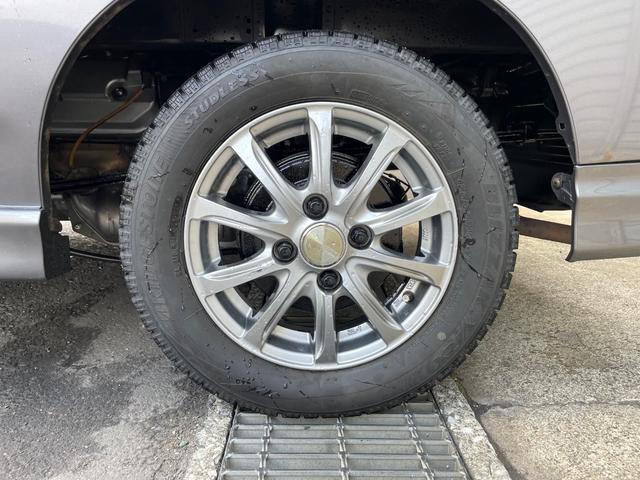 １３インチアルミホイール　スタットレスタイヤ
