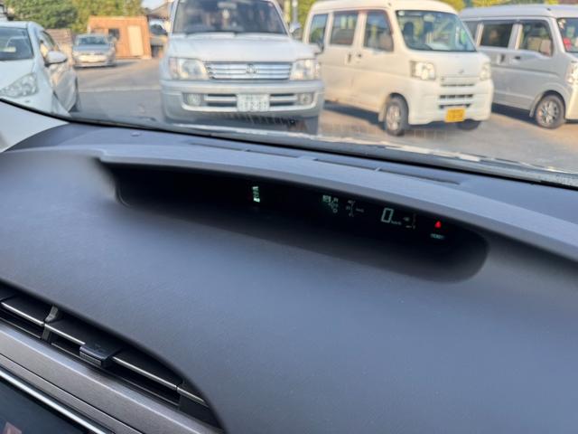 プリウス Ｓ　保証１年　後期型　修復歴無　ディーラー定期点検記録簿　走行９．６万ｋ　Ｂｌｕｅｔｏｏｔｈ　ＥＴＣ　エンジンスターター　寒冷地仕様　業者内装クリーニング　スマートキー　ＥＣＯＦＯＲＭＥ１５インチホイール（19枚目）