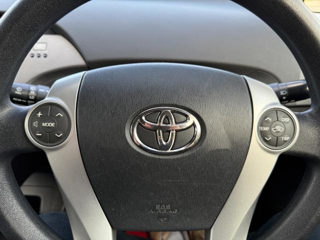 プリウス Ｓ　保証１年　後期型　修復歴無　ディーラー定期点検記録簿　走行９．６万ｋ　Ｂｌｕｅｔｏｏｔｈ　ＥＴＣ　エンジンスターター　寒冷地仕様　業者内装クリーニング　スマートキー　ＥＣＯＦＯＲＭＥ１５インチホイール（22枚目）
