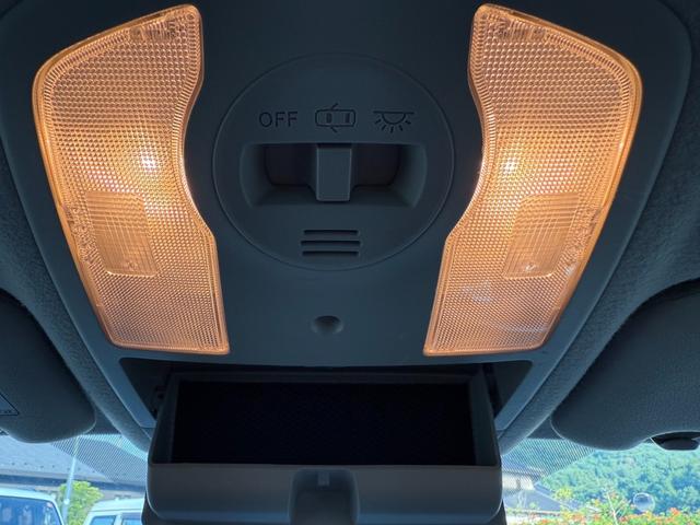 プリウス Ｓ　保証１年　後期型　修復歴無　ディーラー定期点検記録簿　走行９．６万ｋ　Ｂｌｕｅｔｏｏｔｈ　ＥＴＣ　エンジンスターター　寒冷地仕様　業者内装クリーニング　スマートキー　ＥＣＯＦＯＲＭＥ１５インチホイール（38枚目）