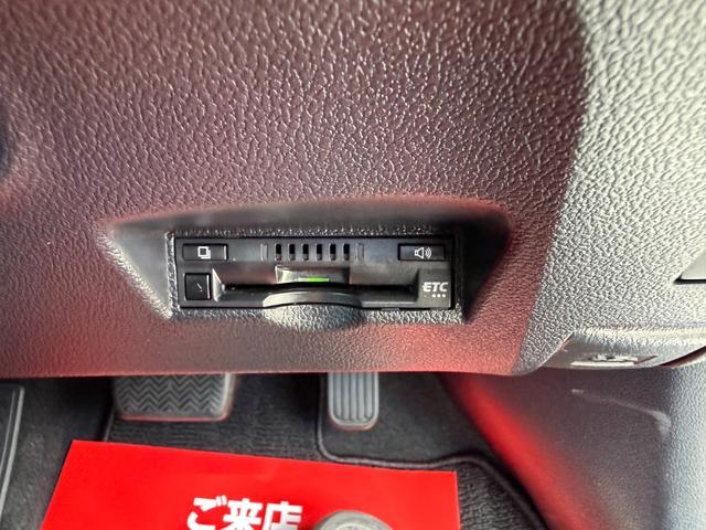 プリウス Ａ　保証１年　修復歴無　定期点検記録簿　ＳＤナビ　Ｂｌｕｅｔｏｏｔｈ　ＴＶ　バックカメラ　ＥＴＣ　業者内装クリーニング　全方位カメラ　スマートキー　リチウムイオンＨＶ　２０２３年ヨコハマ夏タイヤ　ドラレコ（31枚目）