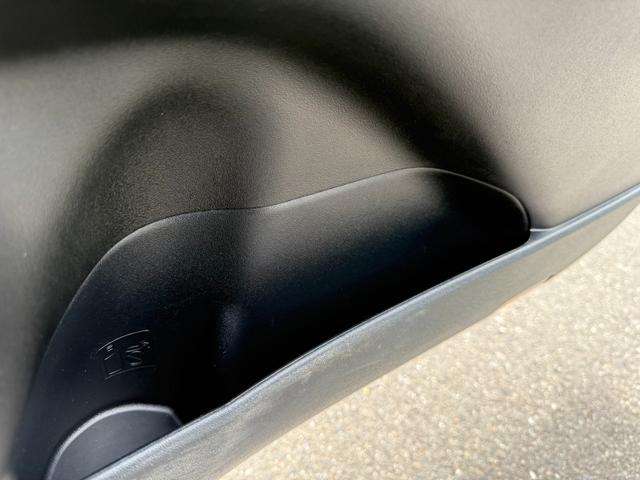 プリウス Ａ　保証１年　修復歴無　定期点検記録簿　ＳＤナビ　Ｂｌｕｅｔｏｏｔｈ　ＴＶ　バックカメラ　ＥＴＣ　業者内装クリーニング　全方位カメラ　スマートキー　リチウムイオンＨＶ　２０２３年ヨコハマ夏タイヤ　ドラレコ（34枚目）