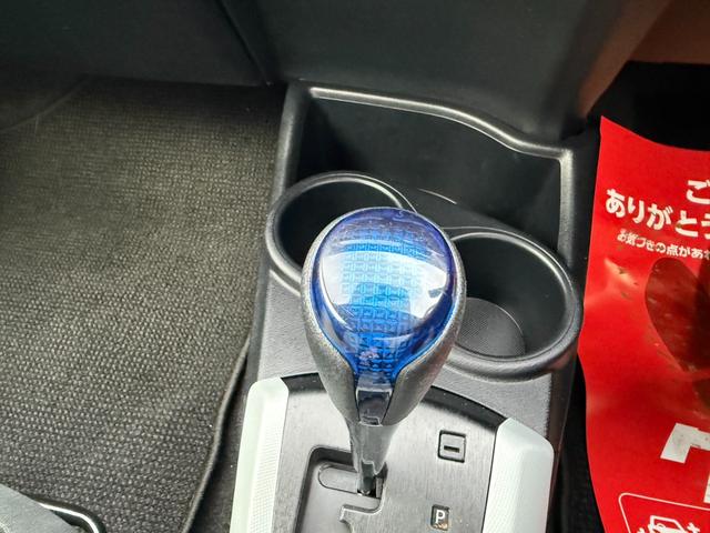アクア Ｓ　保証１年　修復無　走行４．９万ｋ　ディーラー点検車　ＳＤナビ　Ｂｌｕｅｔｏｏｔｈ　ワンセグ　バックカメラ　寒冷地仕様　車両取説　業者内装クリーニング　スマートキー２個　２０２３年製グッドイヤー夏タイヤ（27枚目）