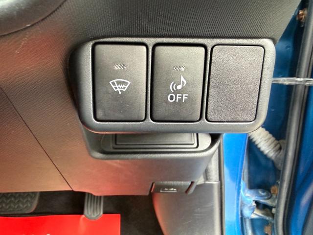 アクア Ｓ　保証１年　修復無　走行４．９万ｋ　ディーラー点検車　ＳＤナビ　Ｂｌｕｅｔｏｏｔｈ　ワンセグ　バックカメラ　寒冷地仕様　車両取説　業者内装クリーニング　スマートキー２個　２０２３年製グッドイヤー夏タイヤ（31枚目）