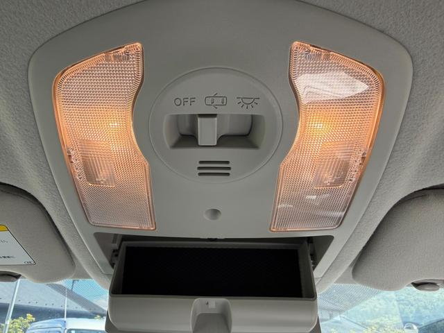 プリウス Ｓ　保証１年　修復歴無し　走行１．８万ｋ　ディーラー点検車　ＨＤＤナビ　Ｂｌｕｅｔｏｏｔｈ　ワンセグＴＶ　車両取説　業者内装クリーニング　スマートキー２個　関東仕入れ　ヨコハマ夏タイヤ　１オーナー（38枚目）