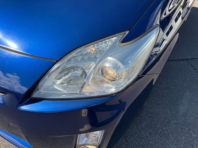 プリウス Ｓ　保証１年　修復歴無し　走行１．８万ｋ　ディーラー点検車　ＨＤＤナビ　Ｂｌｕｅｔｏｏｔｈ　ワンセグＴＶ　車両取説　業者内装クリーニング　スマートキー２個　関東仕入れ　ヨコハマ夏タイヤ　１オーナー（68枚目）