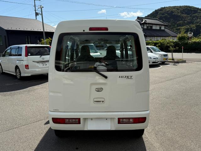 ハイゼットカーゴ スペシャル　保証１年　修復歴無　四駆　ディーラー点検車　純正オーディオ　集中ロック　軽貨物　４ナンバー　黒ナンバー可　両側スライド　車両取説　４ＡＴ　４ＷＤ　２０２４年製グッドイヤー夏タイヤ　ライトレベライザー（15枚目）