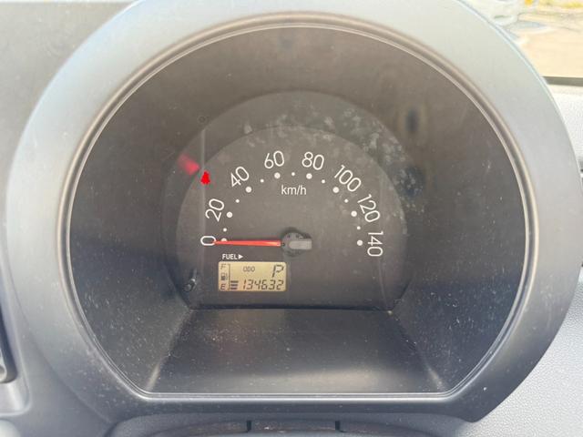 ハイゼットカーゴ スペシャル　保証１年　修復歴無　四駆　ディーラー点検車　純正オーディオ　集中ロック　軽貨物　４ナンバー　黒ナンバー可　両側スライド　車両取説　４ＡＴ　４ＷＤ　２０２４年製グッドイヤー夏タイヤ　ライトレベライザー（19枚目）
